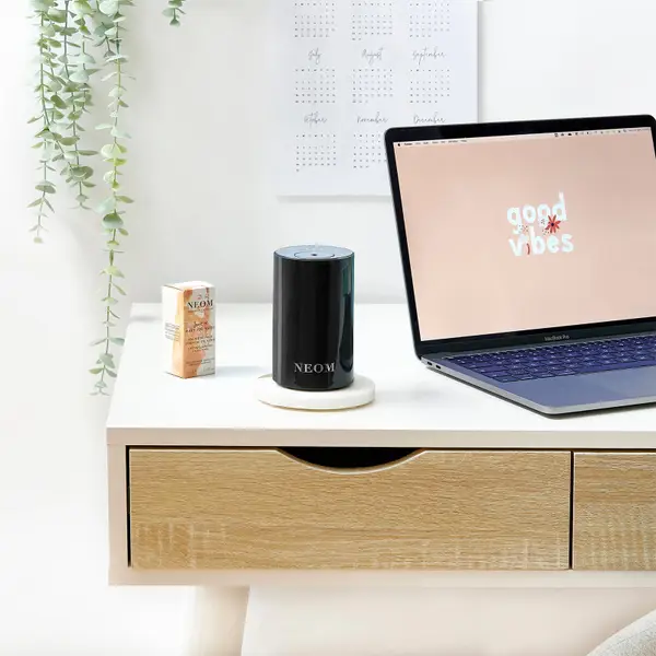 NEOM Wellbeing Pod Mini Essential Oil Diffuser - Black - Image 5