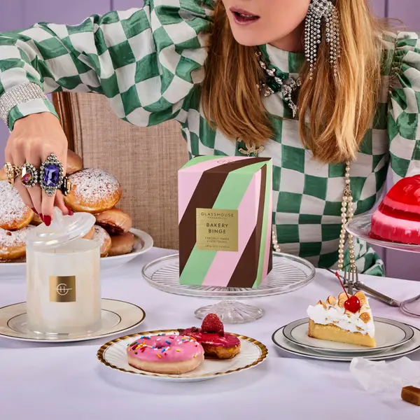 Glasshouse Fragrances Bakery Binge Candle 380g - Image 2