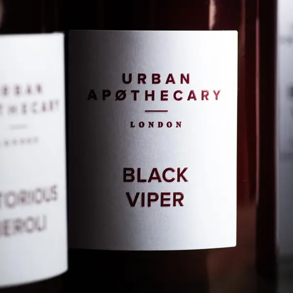 Urban Apothecary Black Viper Luxury Candle 300g - Image 5